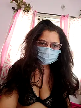 Snapshot of thanusi_2 chatting on 03.29.26 thanusi 2 online show from 03.29.26