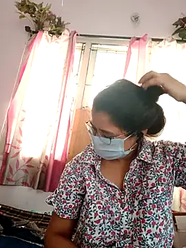 Snapshot of thanusi_2 chatting on 04.04.26 thanusi 2 online show from 04.04.26