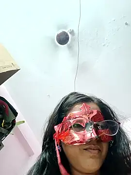 Snapshot of thanusi_2 chatting on 04.05.26 thanusi 2 online show from 04.05.26