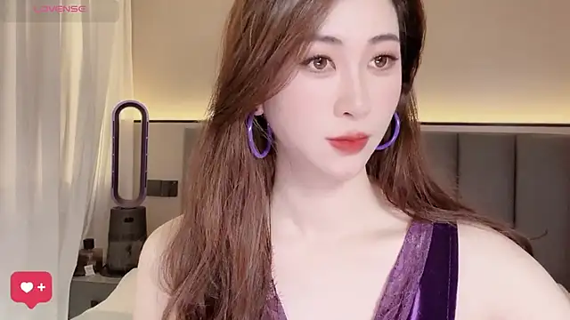 Snapshot of wuyueaini chatting on 05.13.26 wuyueaini online show from 05.13.26