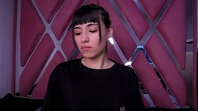Alynn Bri  online show from 04.10.26