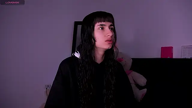 Alynn Bri  online show from 07.15.26