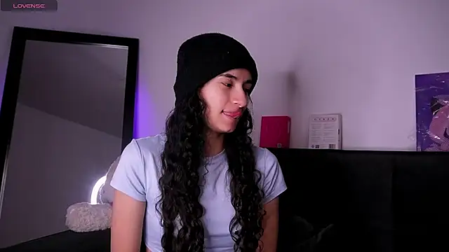 Alynn Bri  online show from 07.28.26