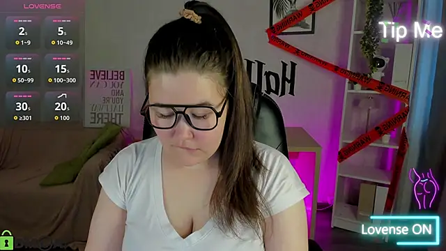 Tara Torres online show from 10.30.25