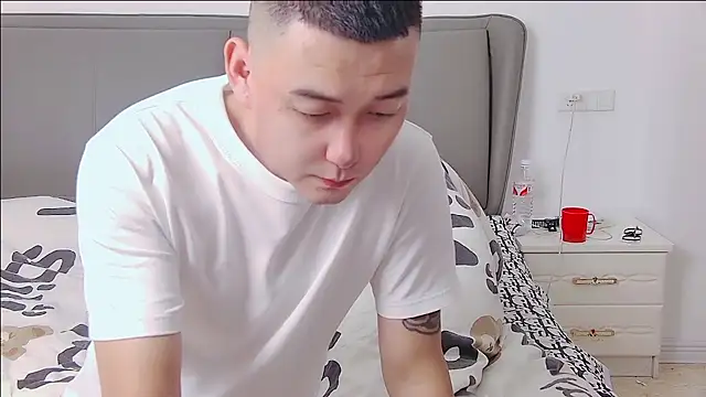 Snapshot of xiaoyue_zhibo chatting on 10.02.25 xiaoyue zhibo online show from 10.02.25