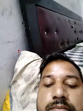 Snapshot of sumit_19 chatting on 10.04.25 sumit 19 online show from 10.04.25