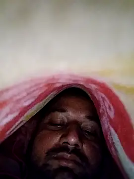 Snapshot of sumit_19 chatting on 12.20.25 sumit 19 online show from 12.20.25