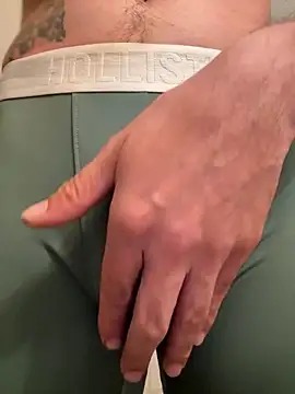 Snapshot of flacoone01 chatting on 09.18.25 flacoone01 online show from 09.18.25