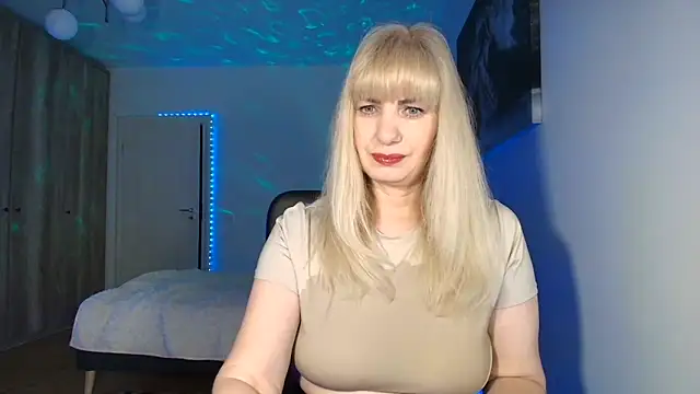 Snapshot of Maria_Anna_mm chatting on 05.15.26 Maria Anna mm online show from 05.15.26