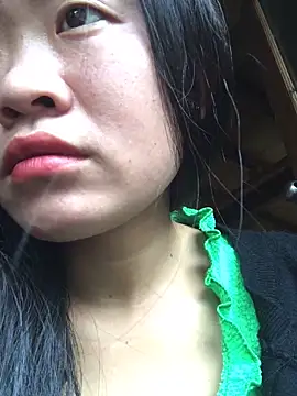 Snapshot of Ranna2 chatting on 11.11.25 Ranna2 online show from 11.11.25