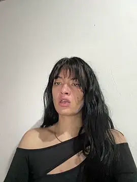 LiaCollings online show from 04.23.26