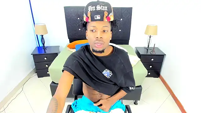 Snapshot of maikol_monstercock chatting on 10.07.25 maikol monstercock online show from 10.07.25