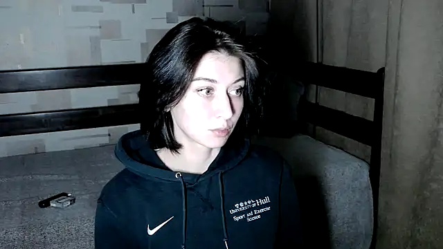 Snapshot of AiryR chatting on 09.30.25 AiryR online show from 09.30.25