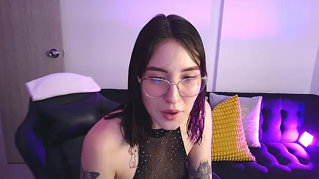 Yulienneg online show from 11.30.25