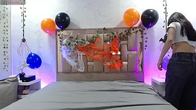 ScarlettRox online show from 10.25.25