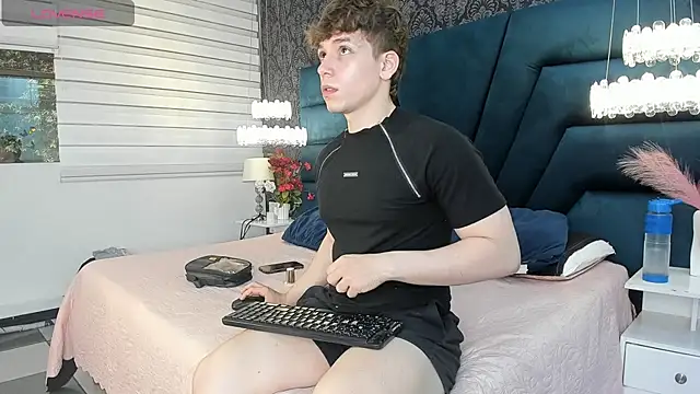 TaylerWhite online show from 05.30.26