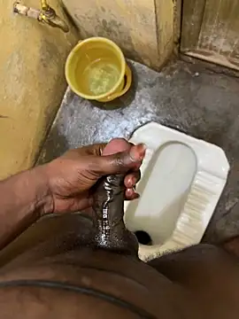 Snapshot of mrsaihotguy chatting on 10.16.25 mrsaihotguy online show from 10.16.25