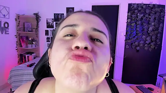 Lana Herondale online show from 11.30.25