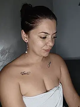 LadyNora online show from 06.25.26