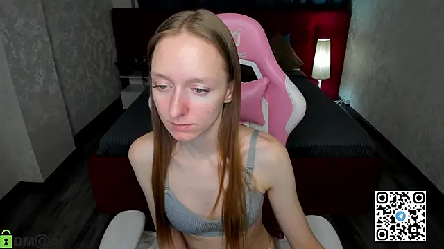 Mia E1fie online show from 02.16.26