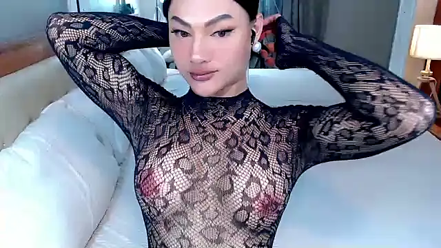 Snapshot of MariaStallion chatting on 11.11.25 MariaStallion online show from 11.11.25