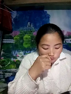 PhamPhung online show from 02.08.26