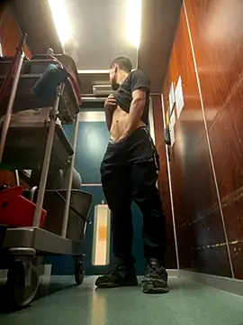 Snapshot of los_freaky chatting on 09.23.25 los freaky online show from 09.23.25