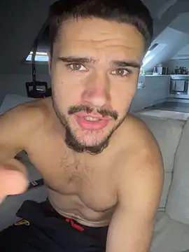 Snapshot of los_freaky chatting on 09.25.25 los freaky online show from 09.25.25