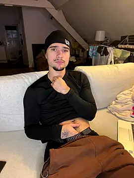 los freaky online show from 11.17.25