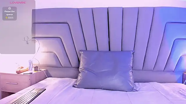 Maia 520 online show from 04.15.26