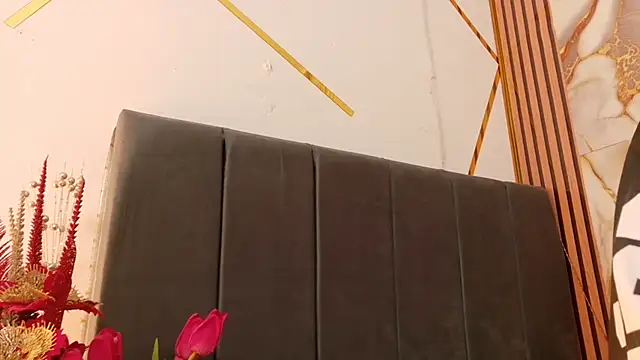 AmbarSmit online show from 04.12.26