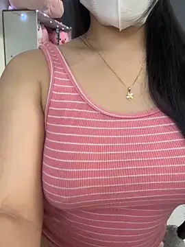 Snapshot of Donna11 chatting on 09.16.25 Donna11 online show from 09.16.25