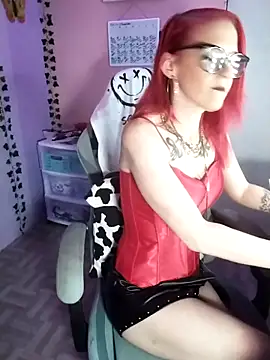 Purple2StayThnxx online show from 11.15.25