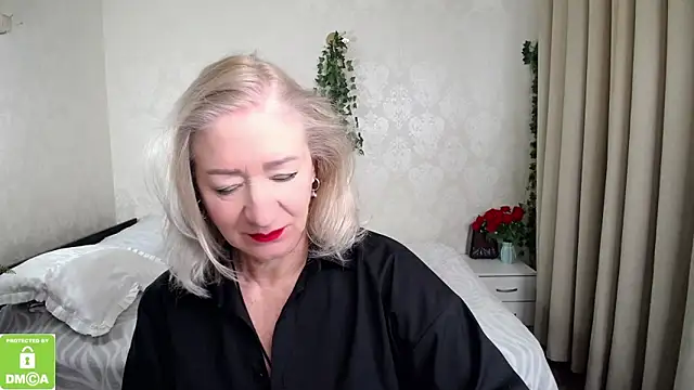 hunters woman online show from 03.02.26