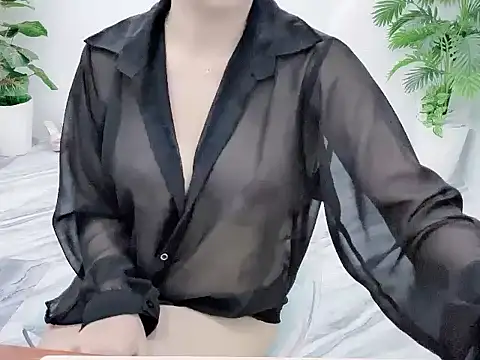 Lyly-2k5 online show from 10.05.25