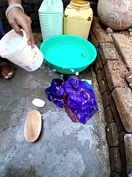 RAYI Queen 3 online show from 11.23.25