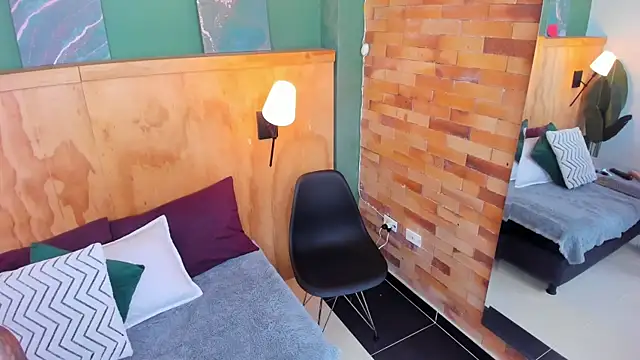 milavega  online show from 12.03.25