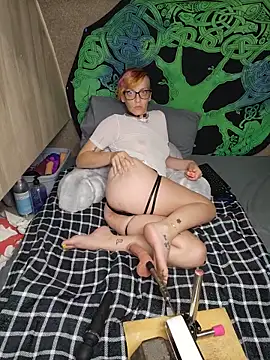 amymatthews92 online show from 06.08.26