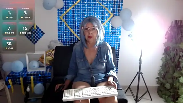 ruth blue21 online show from 10.05.25