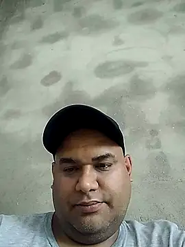 Snapshot of Cocoli43 chatting on 10.29.25 Cocoli43 online show from 10.29.25