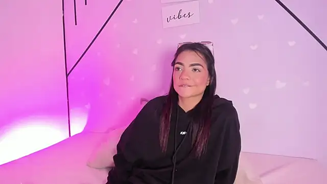 MiahCornell  online show from 03.17.26