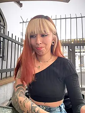 Snapshot of Sallem_Pink chatting on 09.15.25 Sallem Pink online show from 09.15.25