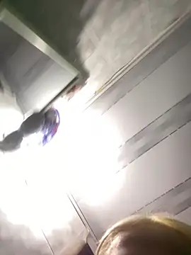 Snapshot of Sallem_Pink chatting on 10.21.25 Sallem Pink online show from 10.21.25