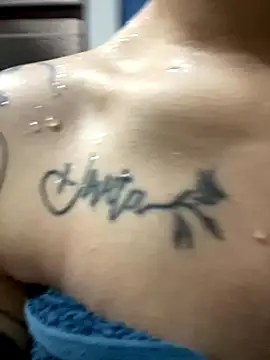 Snapshot of Sallem_Pink chatting on 10.28.25 Sallem Pink online show from 10.28.25