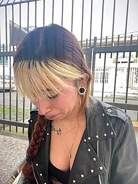 Snapshot of Sallem_Pink chatting on 12.02.25 Sallem Pink online show from 12.02.25