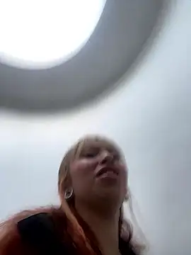 Snapshot of Sallem_Pink chatting on 01.11.26 Sallem Pink online show from 01.11.26