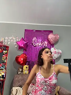 Snapshot of TamaraMera chatting on 06.10.26 TamaraMera online show from 06.10.26