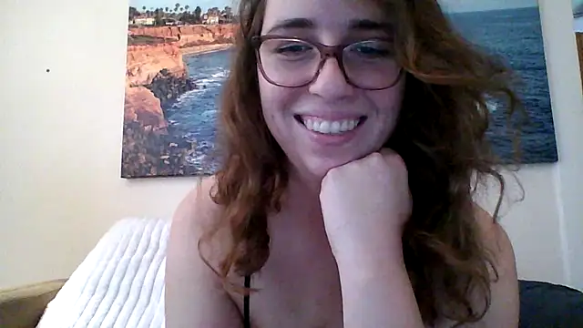 Snapshot of sweetsocalgirl chatting on 04.22.26 sweetsocalgirl online show from 04.22.26