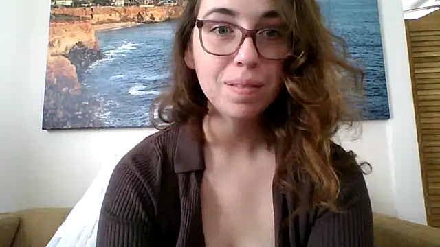Snapshot of sweetsocalgirl chatting on 05.04.26 sweetsocalgirl online show from 05.04.26
