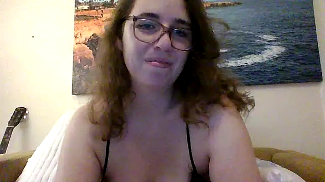 Snapshot of sweetsocalgirl chatting on 05.21.26 sweetsocalgirl online show from 05.21.26